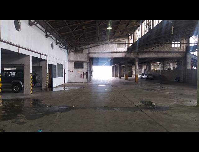 2,100M² WAREHOUSE TO LET IN EPPING INDUSTRIAL